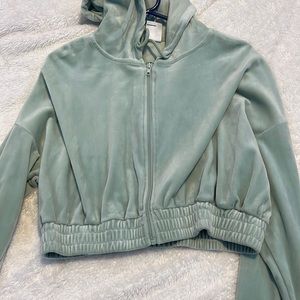 Cropped long sleeve fleece jacket